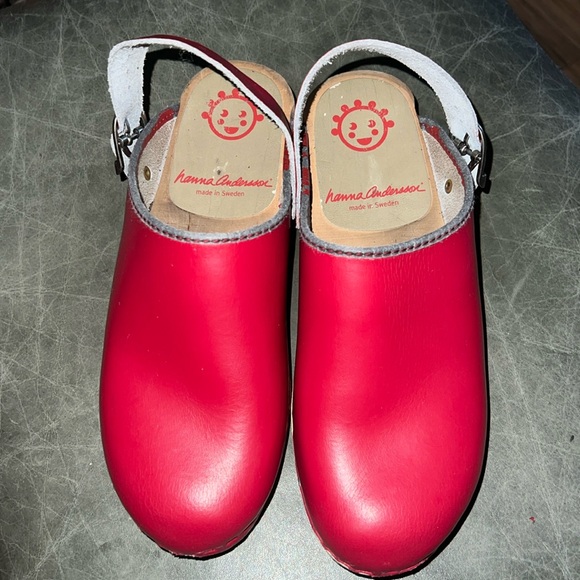 Hanna Andersson Shoes - Hanna Anderson Red Clogs
